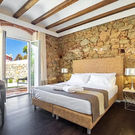 Raphael Hotel