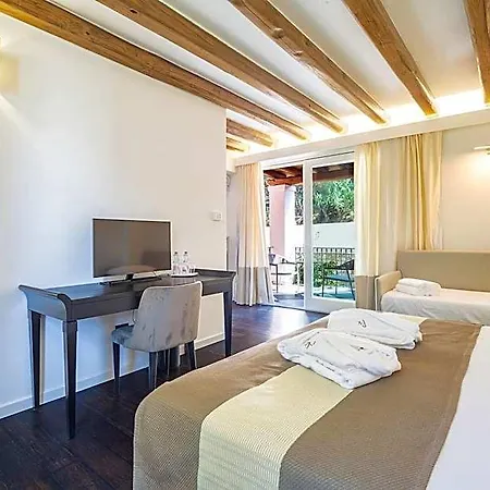 Hotell Raphael 3*