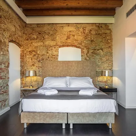 Hotel Raphael