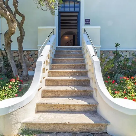 Hotel Raphael